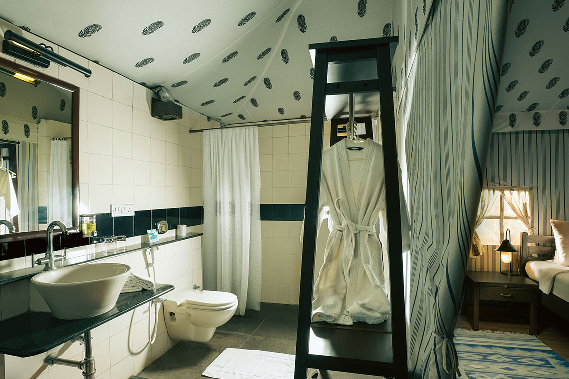Bangalore resort booking - Luxury bathroom amenities